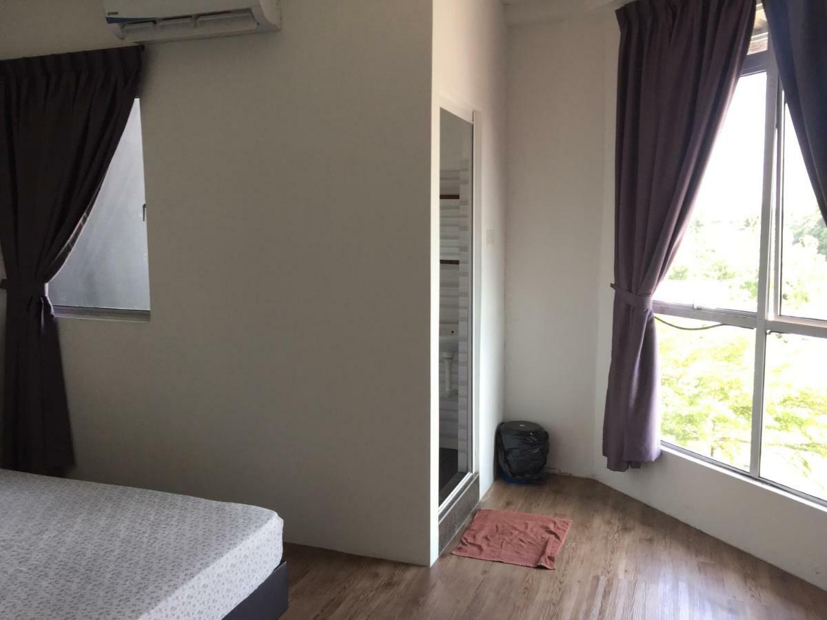 Benuthomestay Johor Bahru Eksteriør billede